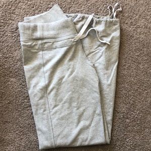 COPY - Loose fitting Lulu sweats!